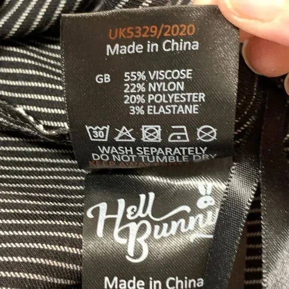 Hell Bunny Pants Womens XL Black Jack Pedal Pusher Bat Pinstripe Crop Retro Punk - Picture 13 of 15